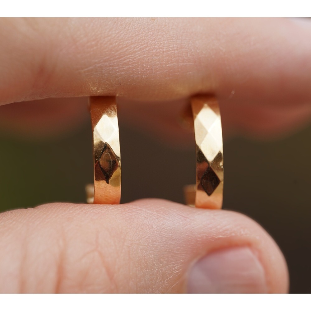 Vintage 14k Solid Yellow Gold Hoop Textured Diamond Triangle Pattern Earrings - Picture 3 of 7